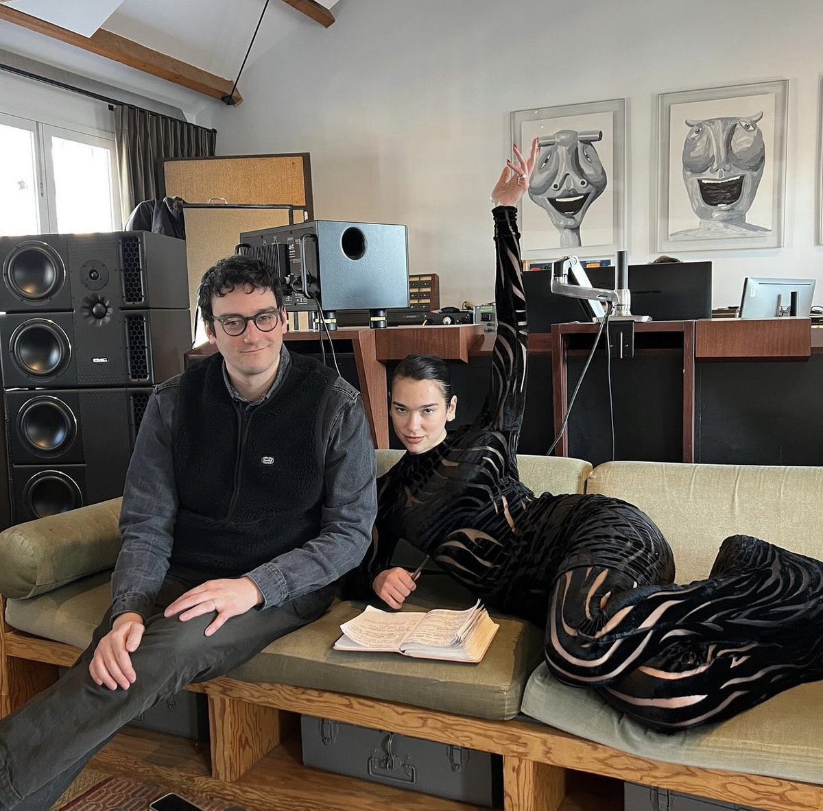 DLipaItaly's tweet photo. Collaborazioni tra Dua Lipa e Danny L Harle:

- Houdini
- Training Season
- Illusion
- These Walls
- Happy For You
- End Of An Era
- Maria
- Falling Forever
- French Exit
- Whatcha Doing
- Anything For Love
- Two Hearts (NEW) https://t.co/O55O1XzZ4A
