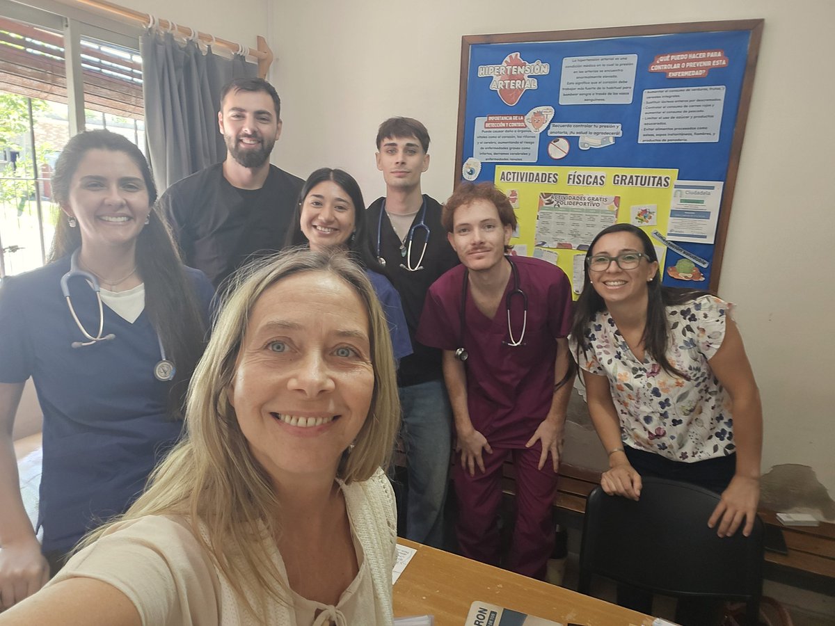 Divina mañana con ell@s..
Docentes, Residente, Internos y Pasantes de verano. 
Unidad docente asistencial de Paysandu ❤️
Unidad Académica de <a href="/MedFamiliaryCom/">Unidad Académica Medicina Familiar y Comunitaria</a>