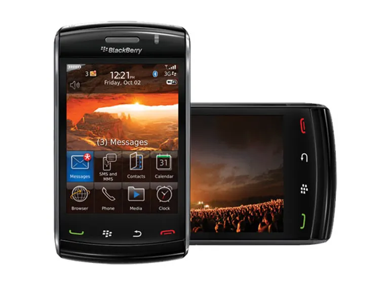 RetroEvery's tweet photo. BlackBerry's first touchscreen phone, the Storm, promised iPhone competition with a clickable screen. But laggy OS, poor typing, and hardware issues tanked it—reviews called it a disaster. RIM's stumble! #TechFlops #2000s https://t.co/1k7TF158Jk