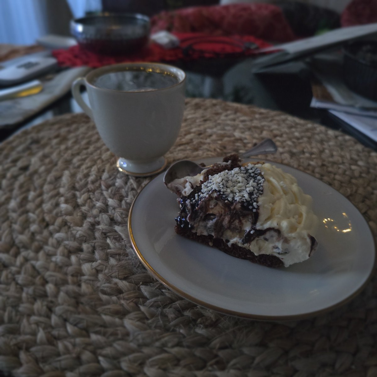 jajau  "SvētkuDiena" , piemiņas diena tajau bez vien maz kūciņ nekādi   !!!!