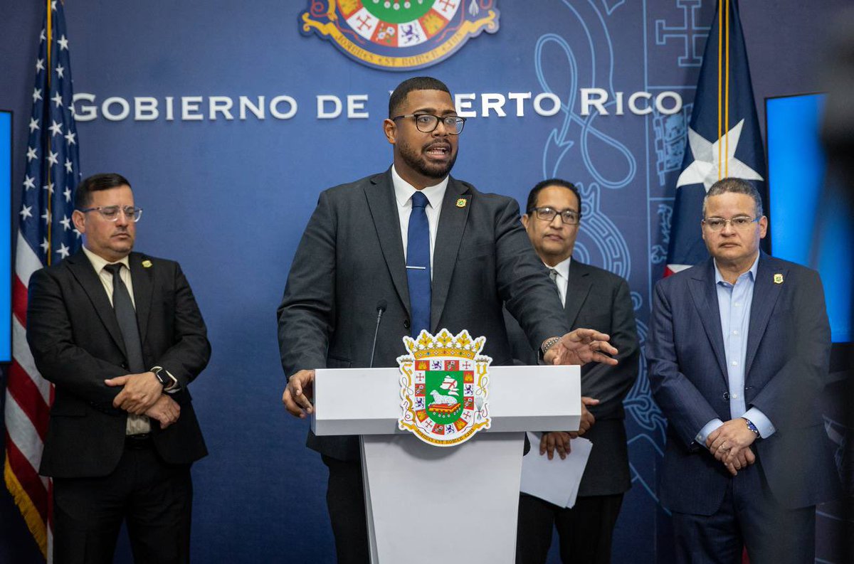 gobiernodepr's tweet image. Durante #EnRécord, se presentó una actualización interagencial sobre el programa Pronto Pa’ Tu Casa, el crecimiento en la construcción y las exportaciones, y una operación de transportación exitosa durante las SanSe con más de 268,000 pasajeros movilizados.