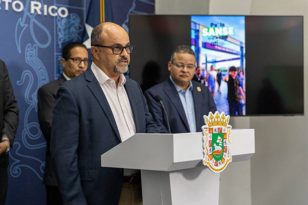 gobiernodepr's tweet image. Durante #EnRécord, se presentó una actualización interagencial sobre el programa Pronto Pa’ Tu Casa, el crecimiento en la construcción y las exportaciones, y una operación de transportación exitosa durante las SanSe con más de 268,000 pasajeros movilizados.