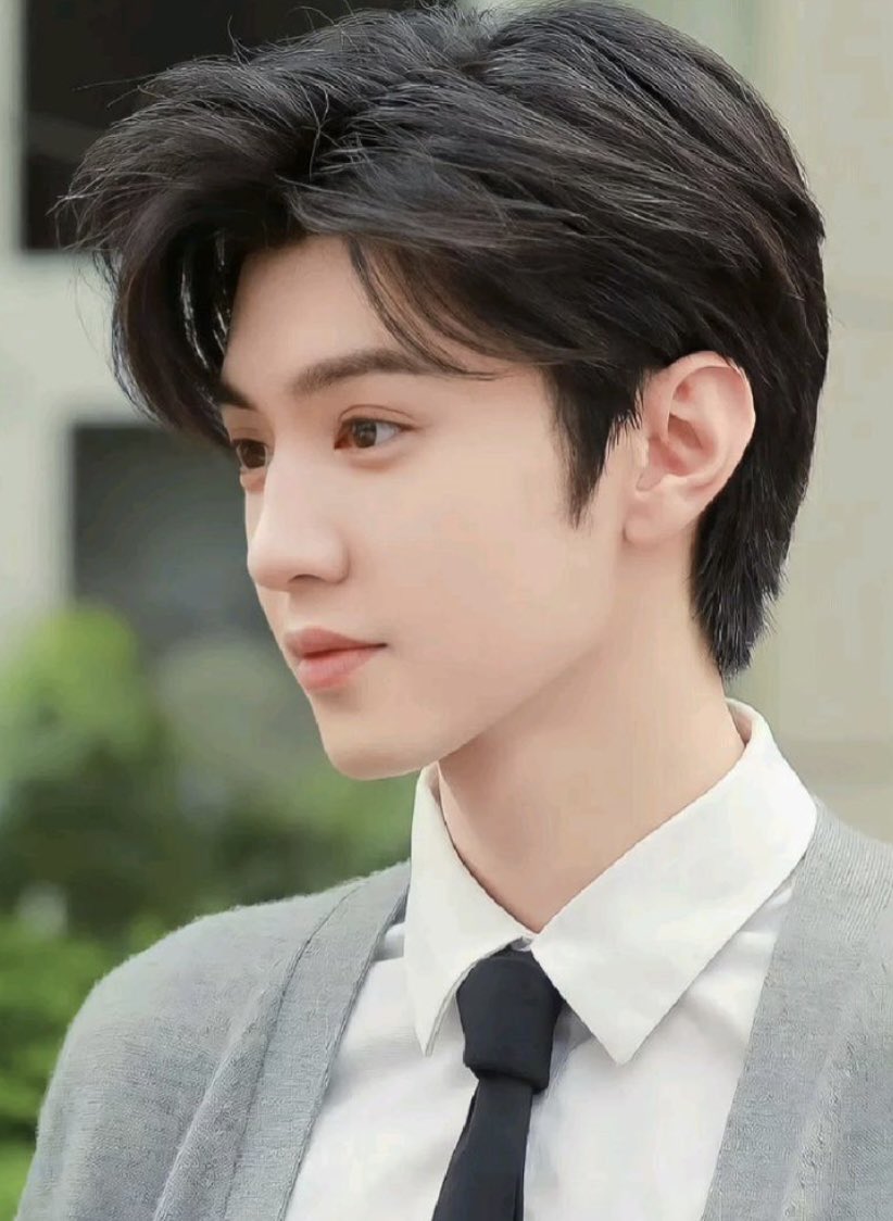 SandraYB275533's tweet image. ❤️‍🔥He’s giving major #DuanJiaXu vibes lately 😍🫠 Or am I just delusional because I need a modern drama from him next 😅🙏🏻
#ChenZheyuan #HiddenLove