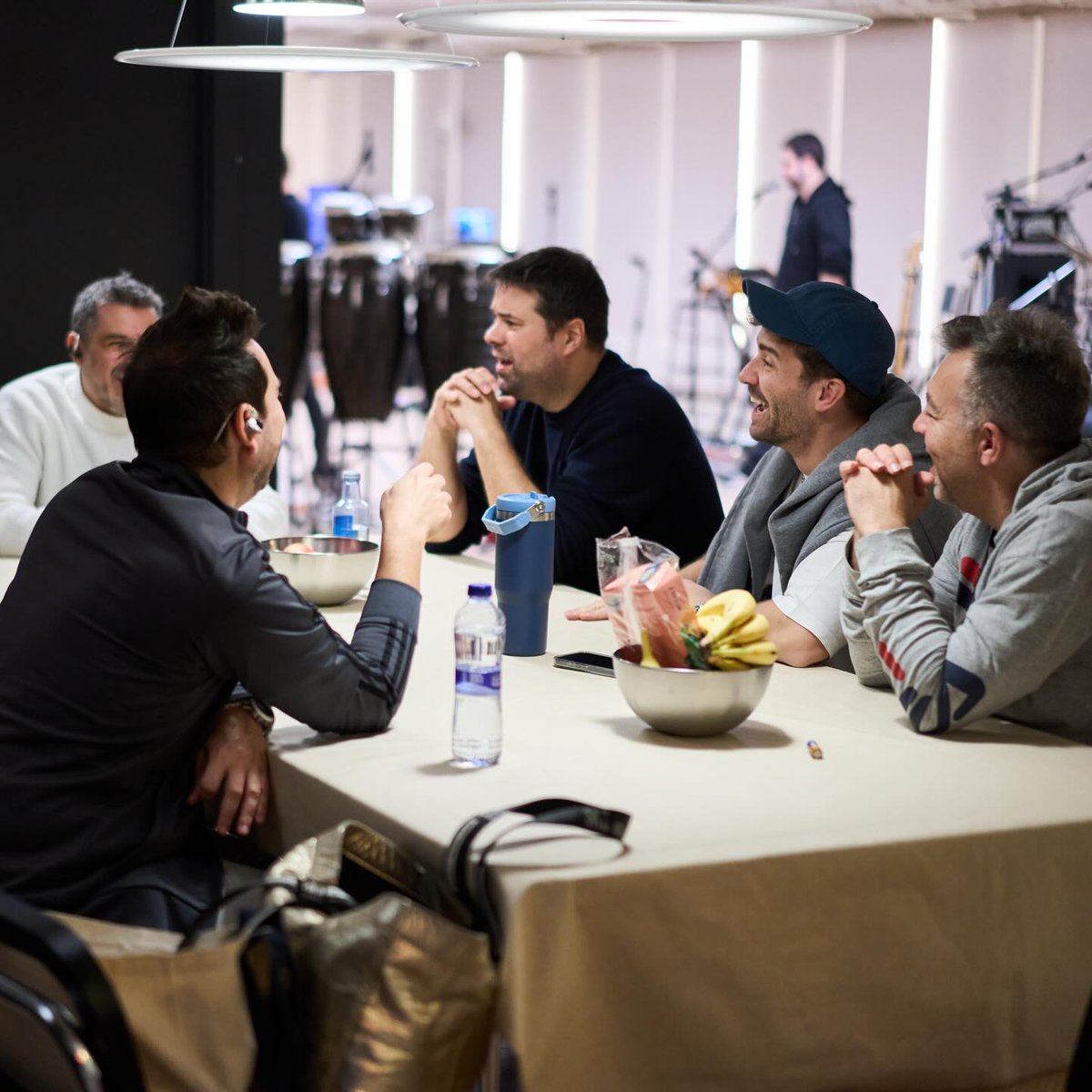 #Info Empieza la cuenta atrás para dar la bienvenida al #GlobalTourKM0. Los preparativos ya están en marcha 😊. Hazte con tu entrada en 👉🏻 pabloalboran.es/pages/gira-km0….

#Repost <a href="/pabloalboran/">Pablo Alborán</a>
•   •   •
Arrancan los ensayos de la gira de nuestra vida ❤️