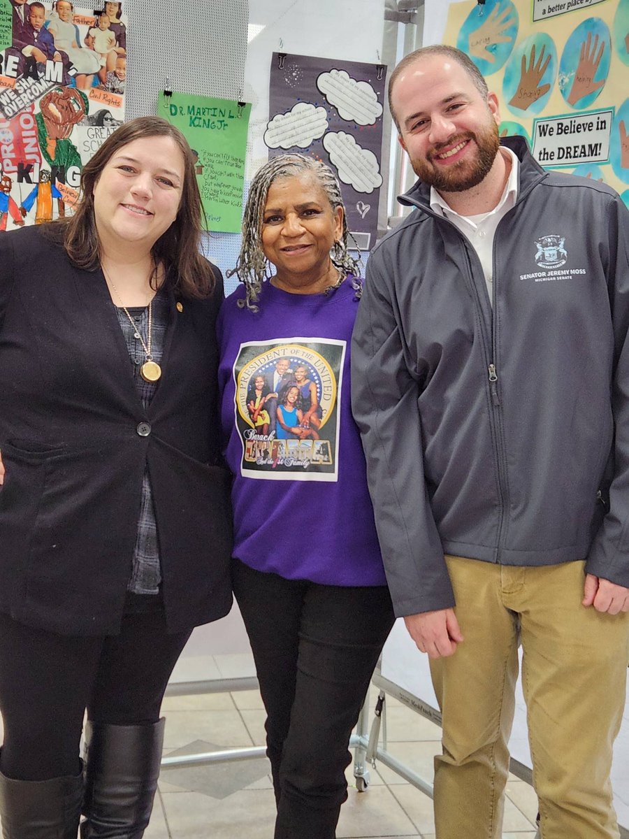 Regina Weiss for State Representative tweet media