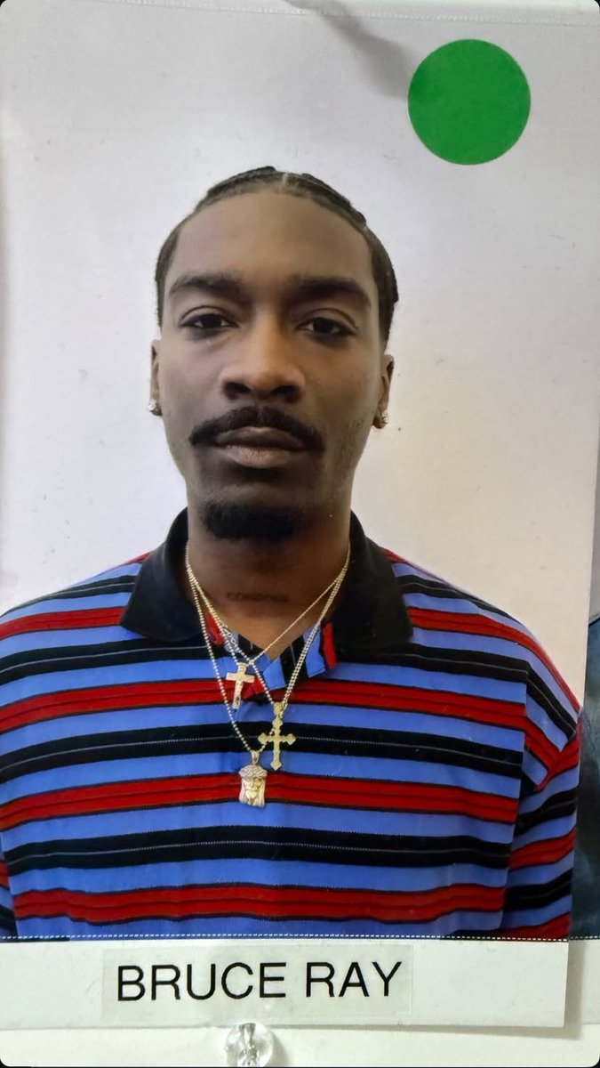 HiddenPosters® tweet media