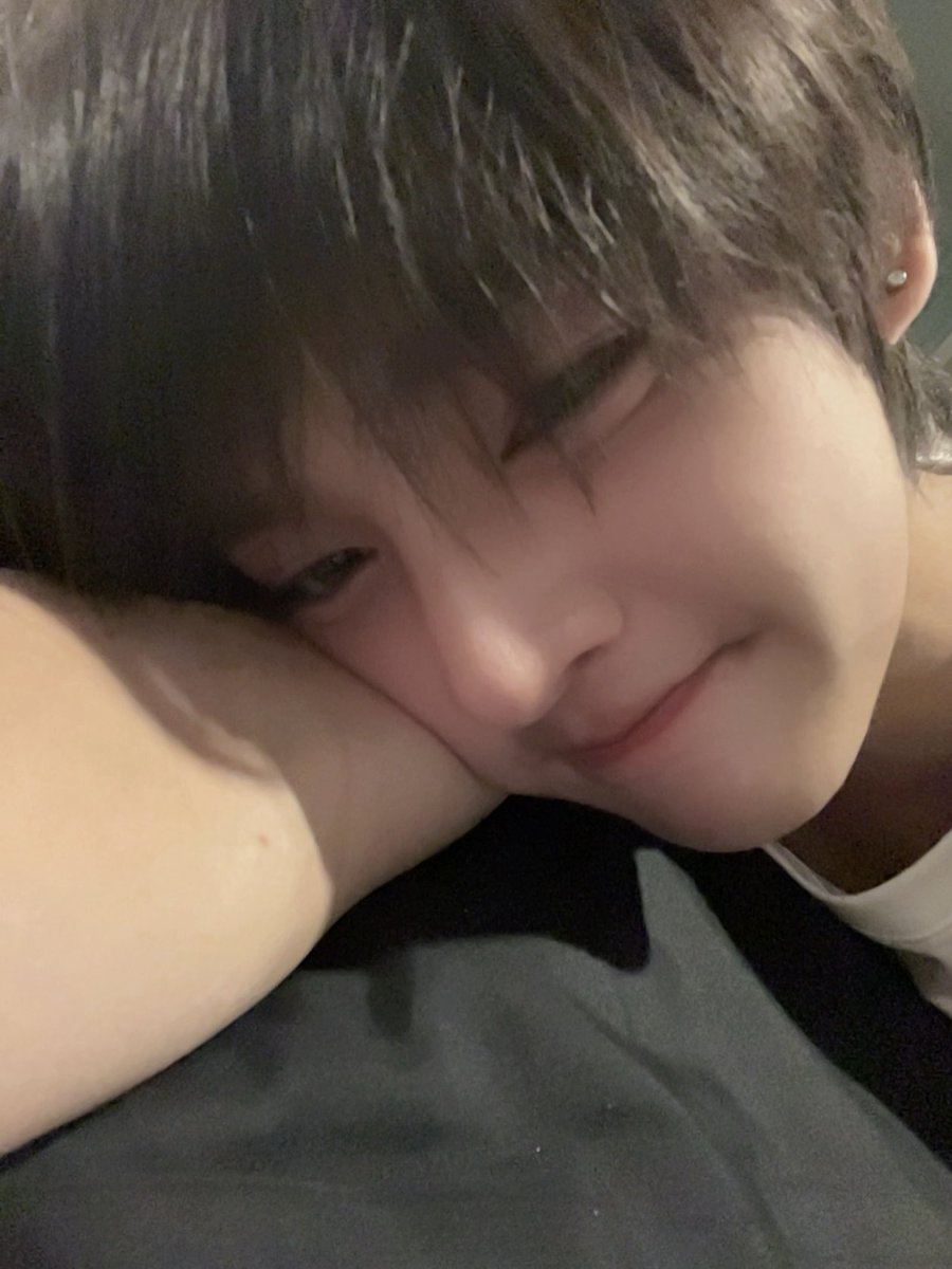 กินข้าวอิ่มแล้วง้าบบบ555 จะไปนอนแย้ววว 
ฝันดีงับบบ😘😴 #ottoottoo