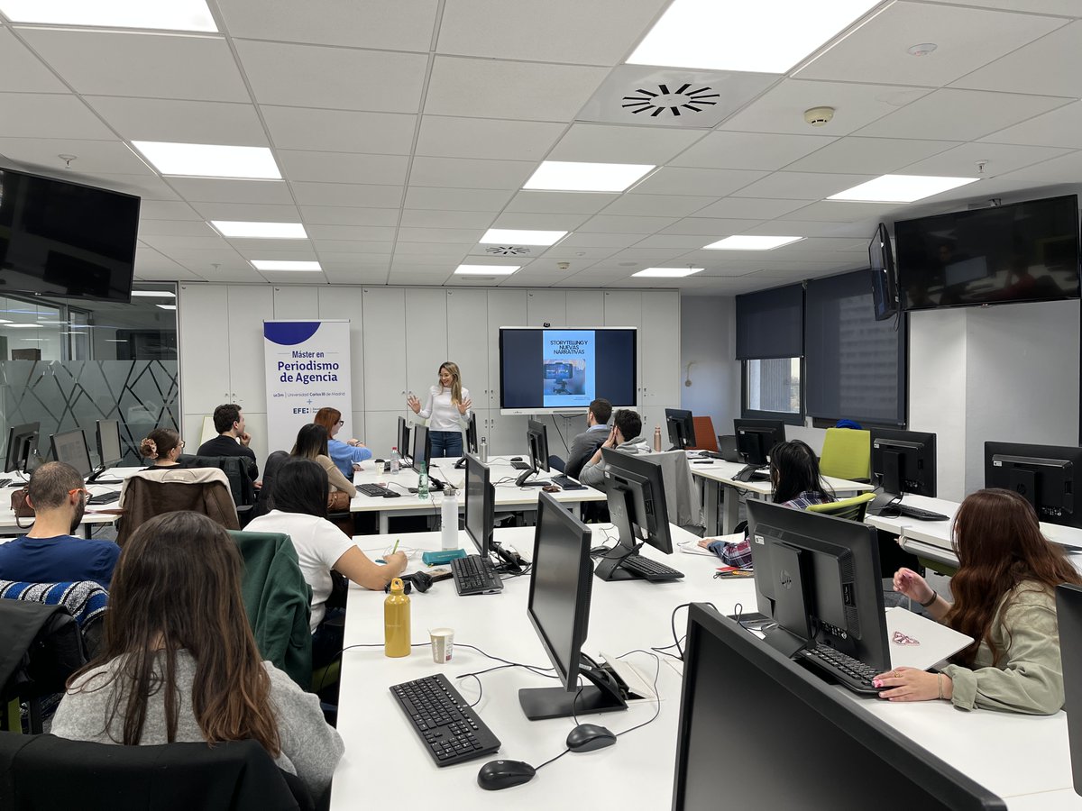 El "storytelling",  el arte de contar historias atractivas para la audiencia, y las nuevas narrativas han centrado la clase impartida este martes por la periodista <a href="/_EstefaniaMM/">Estefanía Medina</a> en el máster de Periodismo de Agencia de <a href="/master_uc3m/">Master - UC3M</a> y <a href="/EFEnoticias/">EFE Noticias</a> , a través de
<a href="/EFEescuela/">EFE Escuela</a>.