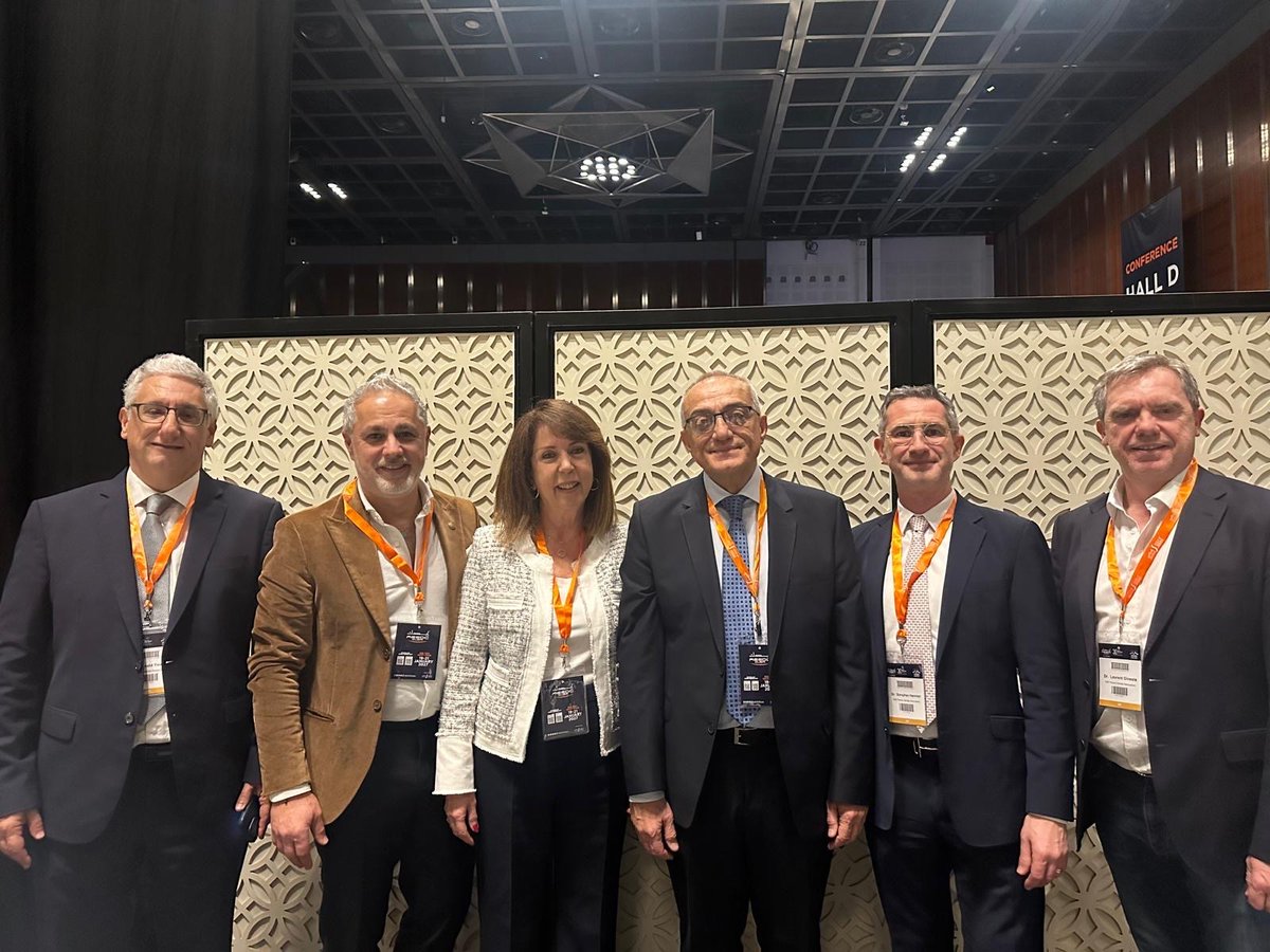 Association dentaire française tweet media