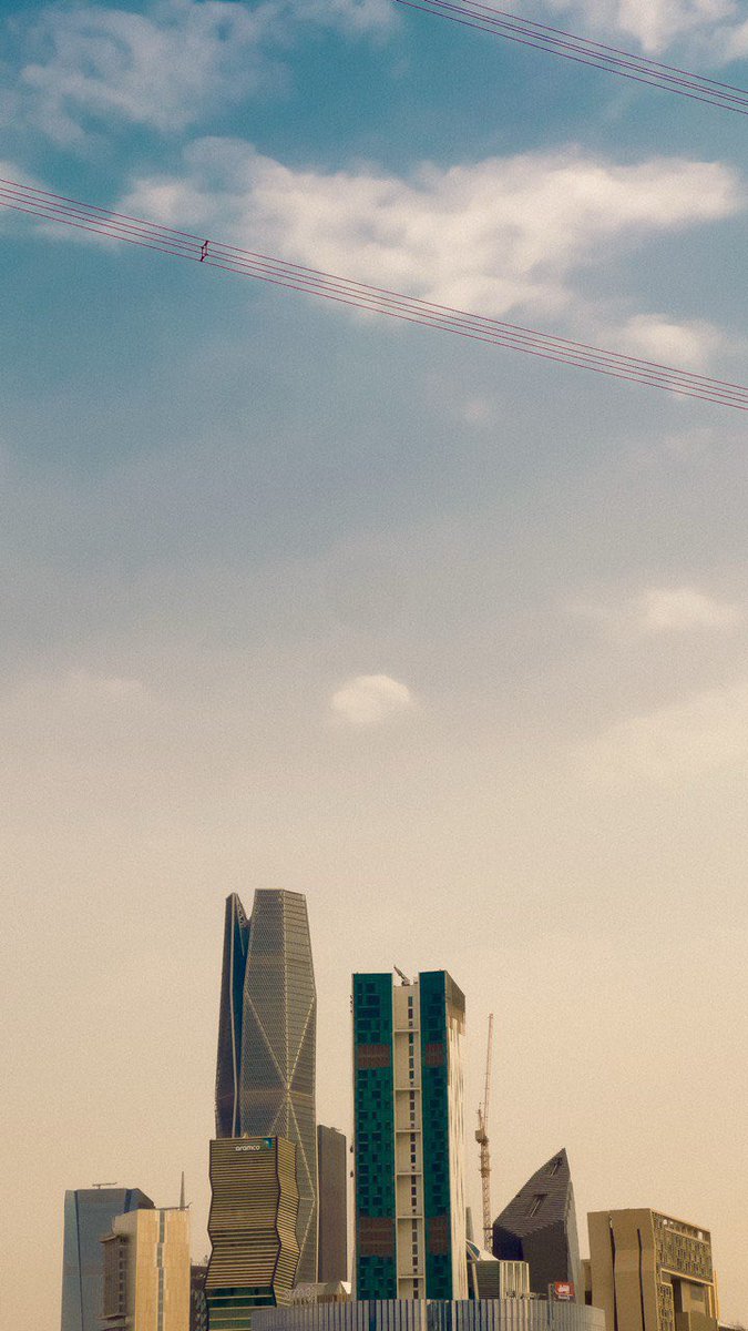 || عـزيز tweet media