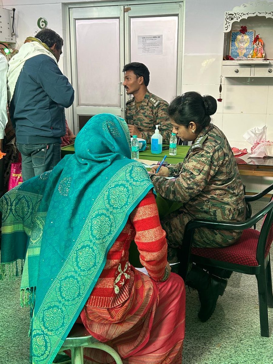 suryacommand's tweet photo. "𝗖𝗮𝗿𝗲 𝘄𝗶𝘁𝗵 𝗖𝗼𝗺𝗽𝗮𝘀𝘀𝗶𝗼𝗻, 𝗦𝗲𝗿𝘃𝗶𝗰𝗲 𝗕𝗲𝘆𝗼𝗻𝗱 𝗗𝘂𝘁𝘆."

An ECHS multi-speciality medical camp was organised at #Satna, #MadhyaPradesh, under the aegis of HQ Madhya Bharat Area, (#MBAREA) reaffirming the Indian Army’s enduring commitment to the health and wellbeing of its Veterans and their families.

Specialists from Military Hospital and Military Dental Centre #Jabalpur, covering Medicine, General Surgery, Gynaecology, Eye, ENT and Dental care, provided expert consultations to Veterans, their dependants and Veer Naris from Satna and nearby areas. The initiative was widely appreciated for its reach, quality of care and personal attention.

Dr Satish S, District Collector Satna, visited the camp and interacted with the medical team. He lauded the efforts and complimented the team for delivering professional healthcare support with dedication and compassion.

Around 500 Veterans and dependants benefitted from the camp, reflecting strong military–civil cooperation and the Army’s resolve to stand by those who have served the Nation.

#IndianArmy
#SuryaCommand #MadhyaBharatArea
#ECHS #VeteransWelfare #VeerNaris
#CareWithCompassion #ServiceBeforeSelf
#WeCare 

@adgpi
@ProDefLko
@PROdefprayagraj
@PIB_India
@HQ_IDS_India
@PRODefDehradun
@UBArea_IA