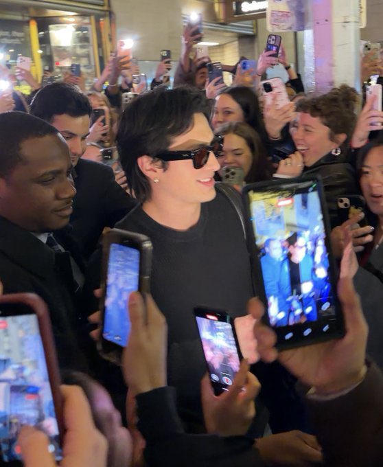 BuzzingPop's tweet image. Hudson Williams gets brutally honest on the ‘Shut Up Evan’ podcast about what it was really like to keep it together in the public eye after ‘Heated Rivalry’ success:  

“A lot of the smiling, I think people were saying like, ‘He’s taking it all in. He loves it- he’s on top of…