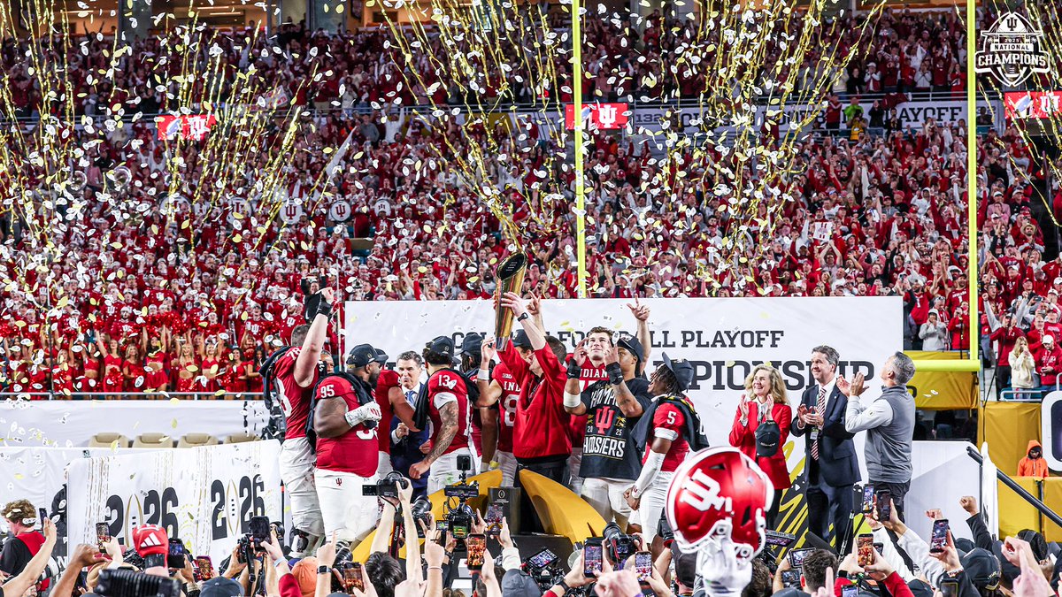 CFBHome's tweet image. 2025 Indiana
16-0
29.94 PPG win margin
1 shutout
10 wins against teams with .500 win%+
6 wins over final AP ranked teams
5 wins over top 10 teams
4 win over top 5 teams