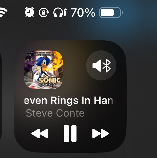 projectshadowzz's tweet image. was literally fucking listening to seven rings in hand and then this tweet showed up im crine