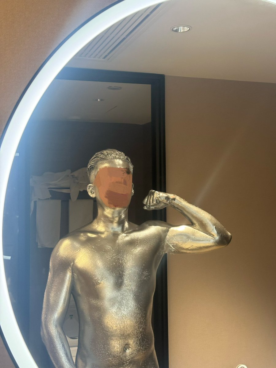 Tonkey Right tweet media