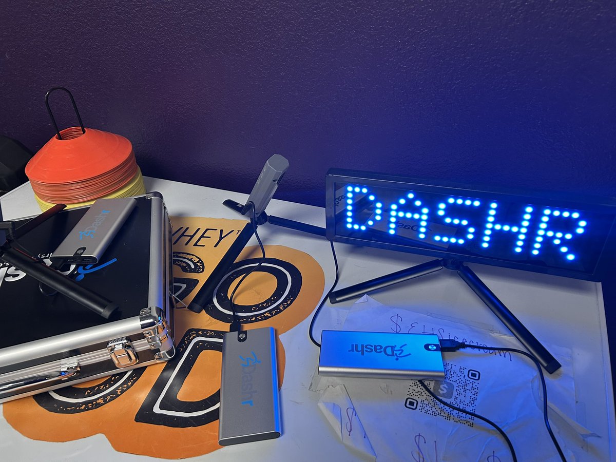 Kris Borosvskis tweet media