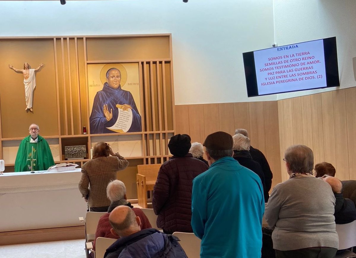 MenniNavarra's tweet photo. ✨ Un nuevo espacio para el encuentro y la esperanza ✨

Ayer inauguramos la capilla del nuevo edificio de Fundación Hospitalarias Navarra 🙏

Un espacio moderno y funcional para el recogimiento, la gratitud y la esperanza. https://t.co/hmsizEIWwG