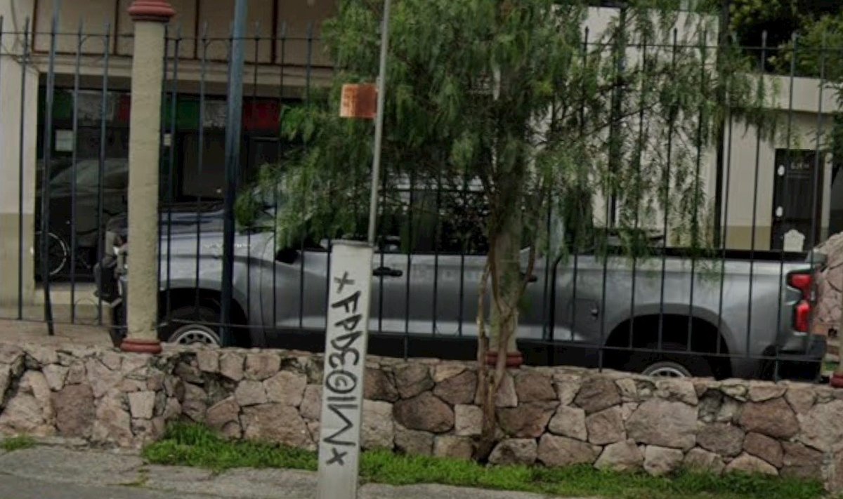 cuartodemillamx's tweet image. Hola Ricardo, para darme testimonio ante los elementos de la @FiscaliaEdomex, ya que por desgracia soy una víctima más

Regresaba hacia Pachuca, en ese entonces estudiaba en la ciudad, y era el último día del semestre, así que llevaba parte de mi mudanza en mi auto, yo venía de…