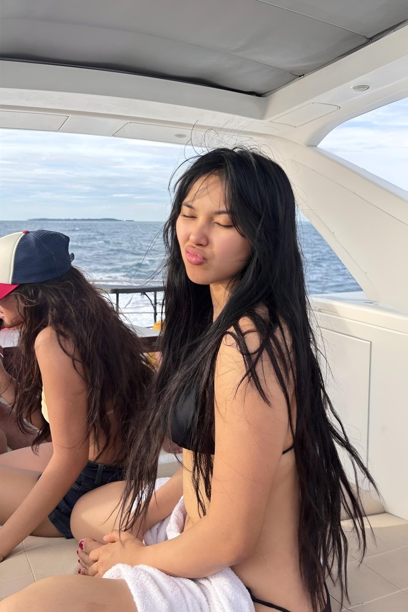 avocadoofluffy's tweet image. shakira jasmine