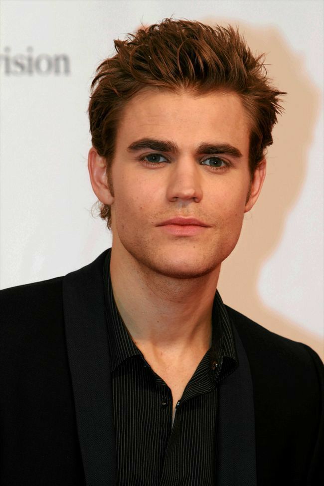 wonhosharu's tweet photo. Ben Paul Wesley tanışmıştım.  Elena vampire diaries de stefanla sevgiliydi o zamanlar. https://t.co/vgw148g3sH