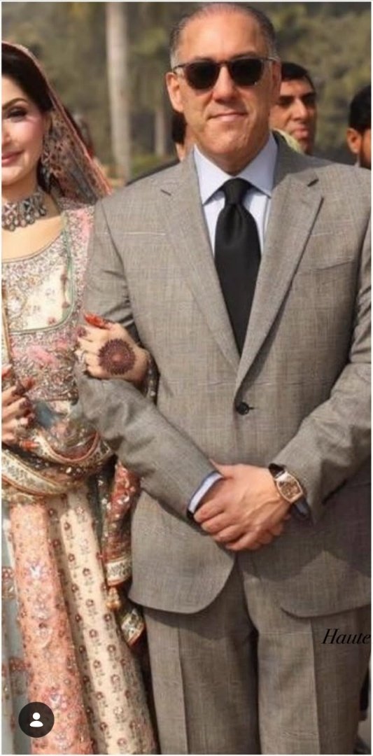 NimraM308's tweet image. well, the bag was nothing in comparison to this..