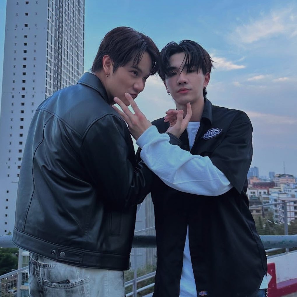 bonggkie's tweet image. ต้า                                                                   แฟนต้า