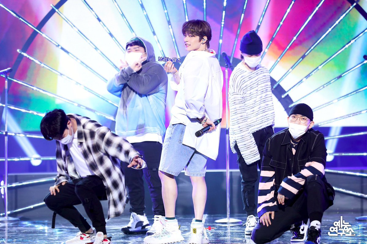 wingz_cluub's tweet image. 𝐓uvimos un #𝚠ǝ𝕝comǝꕀ𝟐𝟘𝟐𝟞 de la mejor mɑnerɑ (∩˃ω˂∩) ya que nuestro 𝑔atito bonito es el 𝕟ew #𝙼𝙲ː姝𝐬ho͞w del 𝚙rograma más visto por todo coreɑ ☆ ! cada día este #𝑚𝕚ch𝕚ʼs𓋜𝚟𝕝og se pone 𝕚nteresante para 𝕥o𝟸.

t𝕚n𝑘e͞r⋆𝚋el𝕝 ✳︎ ๋𓂂🩰 𝕖𝑓𝑓əc𝕥 !!