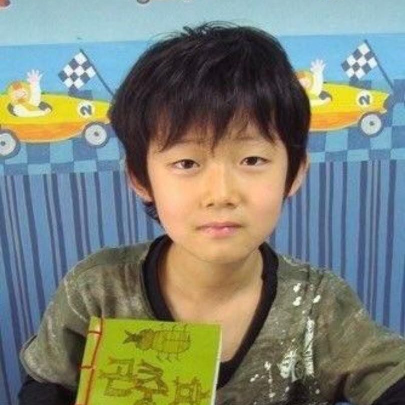 yeonbinhub's tweet image. This is how you age when you are unproblematic