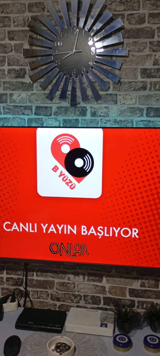 Haydi bekliyoruz barışlar 🤩
<a href="/baristerkoglu/">Barış Terkoğlu</a> 
<a href="/barispehlivan/">Barış Pehlivan</a> 
<a href="/tvOnlar/">Onlar</a>