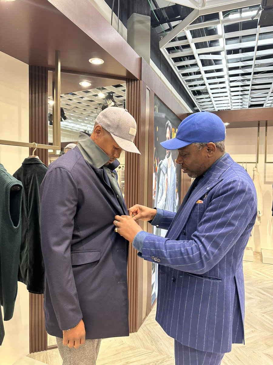 defustel tweet media