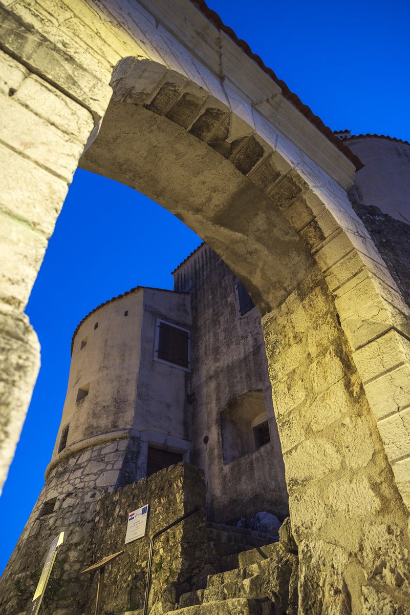 Bakar - Vremenski prolaz
#Bakar #Rijeka #Kvarner #zaljev #photography