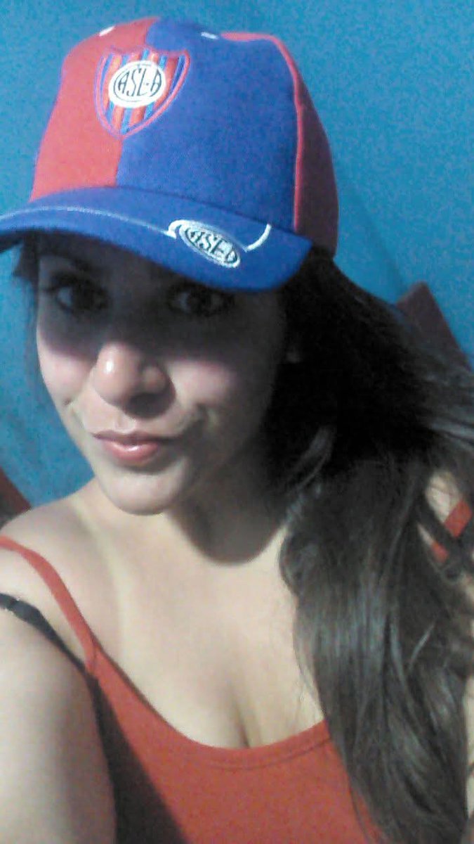 Flor Castro ~ tweet media