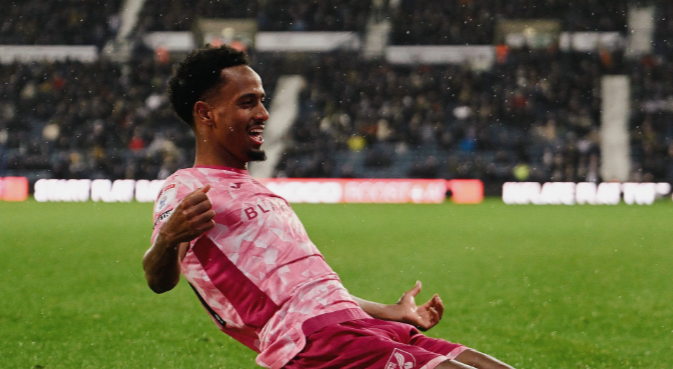 DanieIEmery's tweet photo. Ali Ahmed's first two games for #NCFC

💛 108 mins played
💚 84% pass accuracy
💛 9 ball recoveries
💚 3 fouls won 
💛 1 big chance created
💚 1 assist
💛 1 goal

Instant impact! 🇨🇦🪄 https://t.co/WDfUnBwsjz