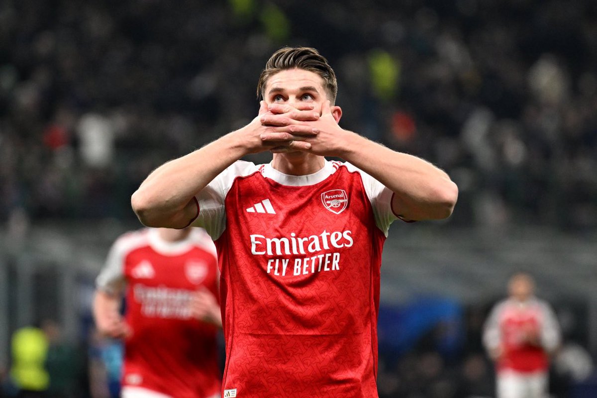 Arsenal_N10's tweet photo. Trademark Viktor Gyökeres. No Gyokeres fans will pass without liking ❤️ https://t.co/oAwxMaotfd
