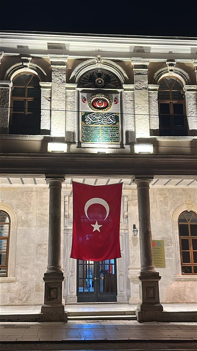 chntstn's tweet photo. Yarına kalır ama yanınıza kalmaz.. 🇹🇷#Türkbayrağı #BayrakNamustur https://t.co/PEGRyZ6GTL