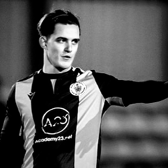 Slough Town Football Academy tweet media