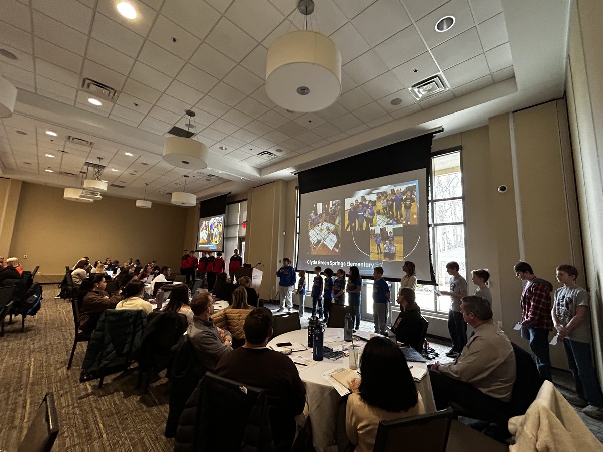 Christine Danhoff tweet media