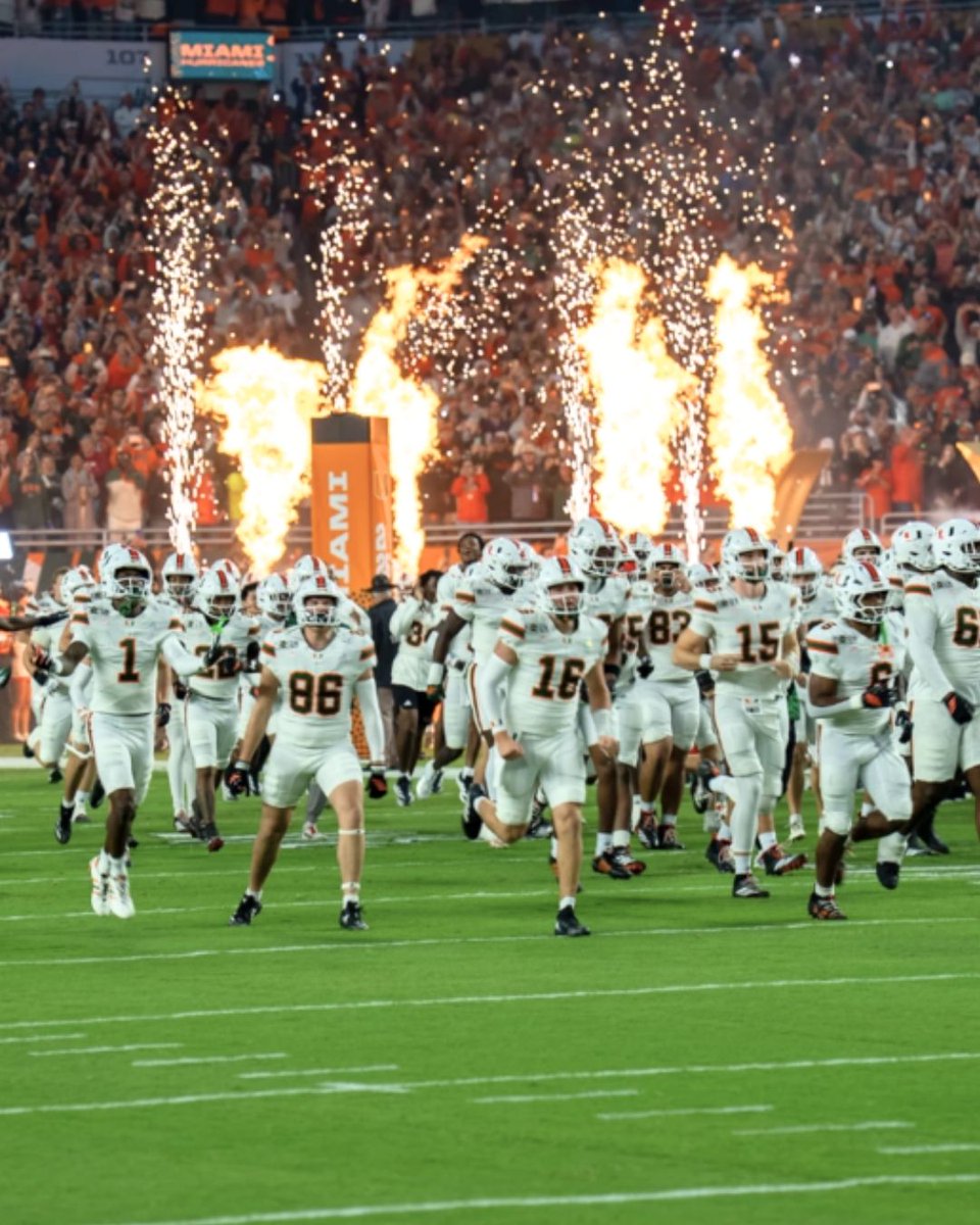 univmiami's tweet image. Thank you, Canes family for supporting @CanesFootball during this historic run. See you back next season. 🙌