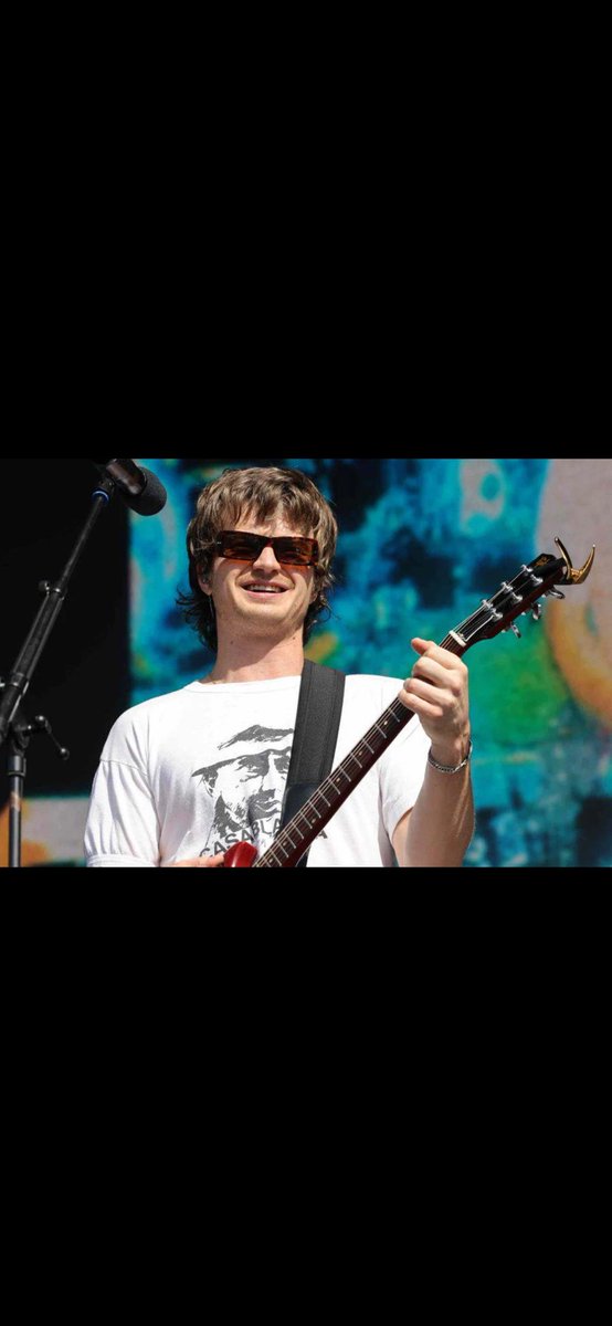 rejupdates's tweet image. Joe Keery says he used his Stranger Things earnings to become an independent singer, avoiding the need to sign with a label.
.
.
#joekeery #steveveharrington #postanimal #coldstorage #goldenglobes #djo #thecrux #djotime