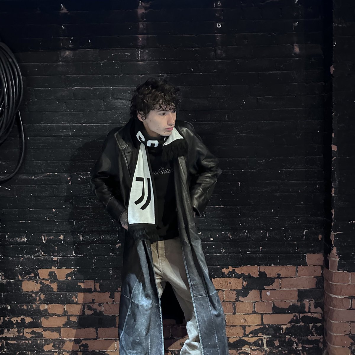 glaive's tweet image. 21 years young.....