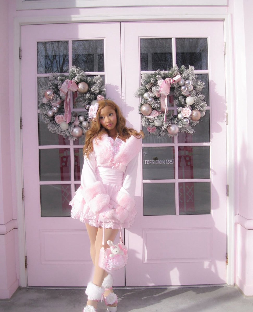 TheDollHouseMansion tweet media