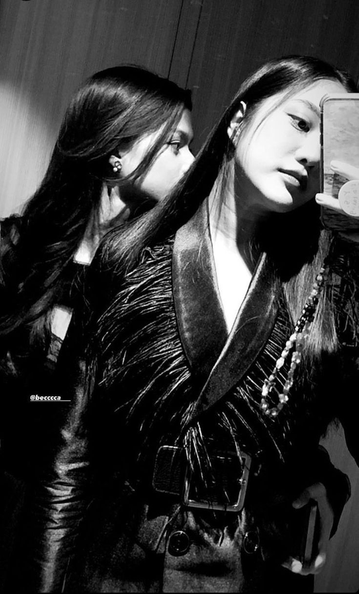 MochiFreens's tweet image. 20/365 🖤