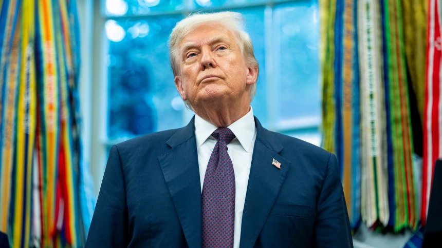 EricLDaugh's tweet image. 🚨 BREAKING: Maryland Democrats are now moving to ABOLISH the one remaining Republican Congressional District in 2026, which would make the map 8D-0R

I repeat, 100% Democrats in Congress from Maryland.

Virginia Dems are moving too.

INDIANA RINOS betrayed MAGA and didn't want…