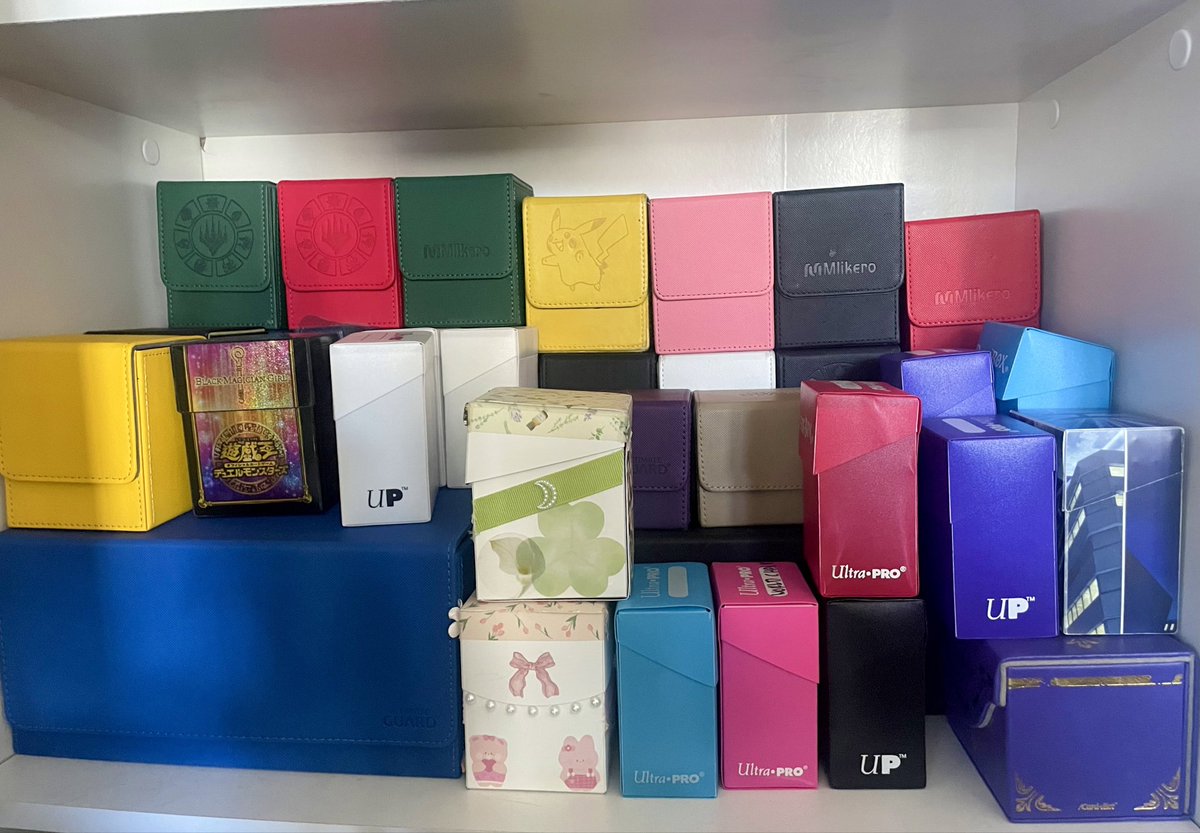 aribobariiii's tweet image. im a deck collector not a card collector