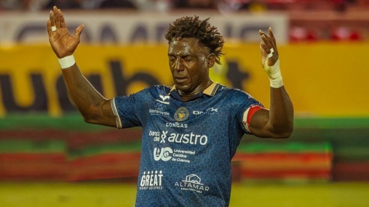 🐓Roberto “la Tuka” Ordóñez finalmente se quedará en #CuencaJuniors para disputar la serie B. En las últimas horas, y después de algunas situaciones  para resolver, hubo un acuerdo y el jugador firmará en las próximas horas por un año. 
ℹ️Para <a href="/Radio1065FM/">radiosensación106.5fm</a>