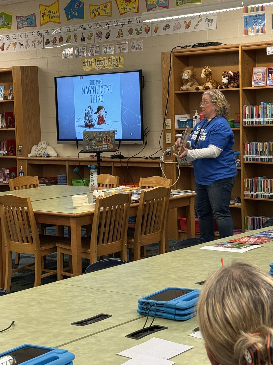 Emily Sanders tweet media