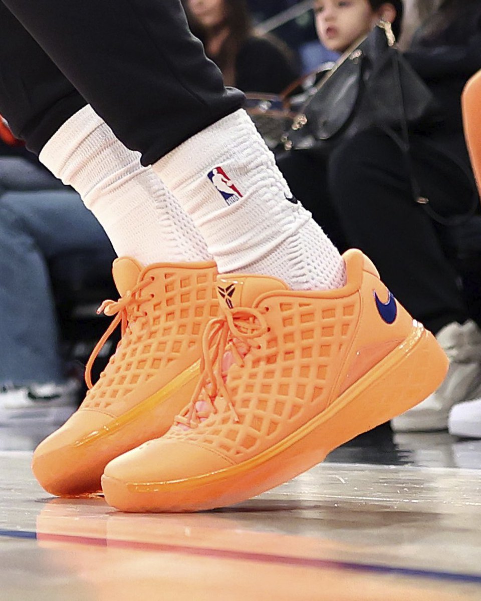 kobe 3 Orange