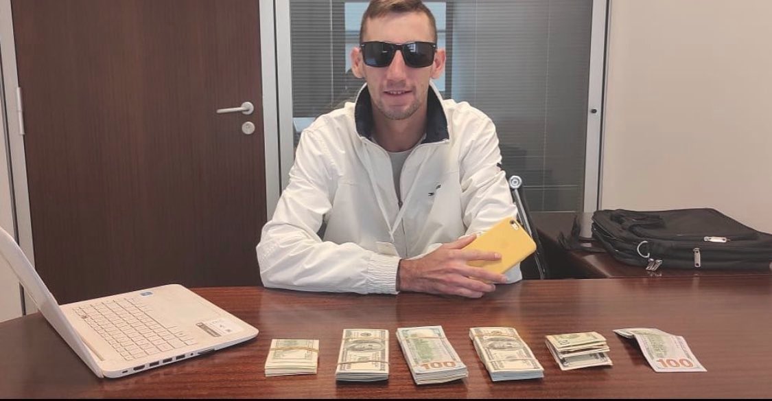 Stockavenger2's tweet photo. Cómo olvidar al “Dr en Treidin” Nicolás Gotuzzo.
Perdón por tanto, no te supimos valorar. https://t.co/koc5ypSFTf