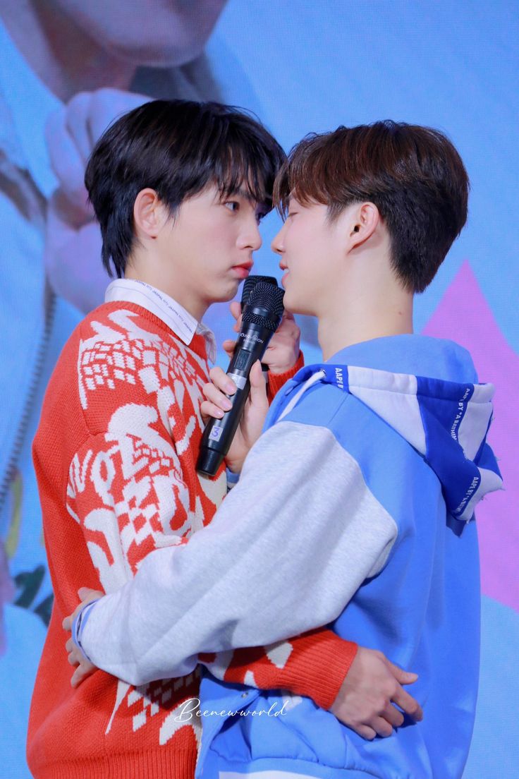 สวัสดีเช้าวันใหม่ 🌤️🌸 ขอให้วันนี้เธอได้เดินช้าลงนิดนึง และฟังเสียงหัวใจตัวเองมากขึ้นนะ ฉันส่งความห่วงใยไปอยู่ใกล้ๆ 🤍🤗

<a href="/Benzalert_np/">BENZALERT 🦊</a> <a href="/garfinpkk/">Garfield 潘塗瑞</a> 

#BENZALERT  #แบตเตอรี่ของอเลิ๊ต #Garfinpkk #Fieldmily
 #BenzGarfield #เบนซ์กาฟิวส์