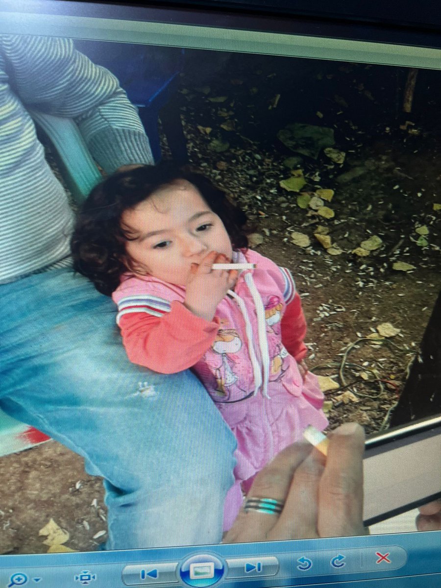 Çoçukken başlamış benim dertler